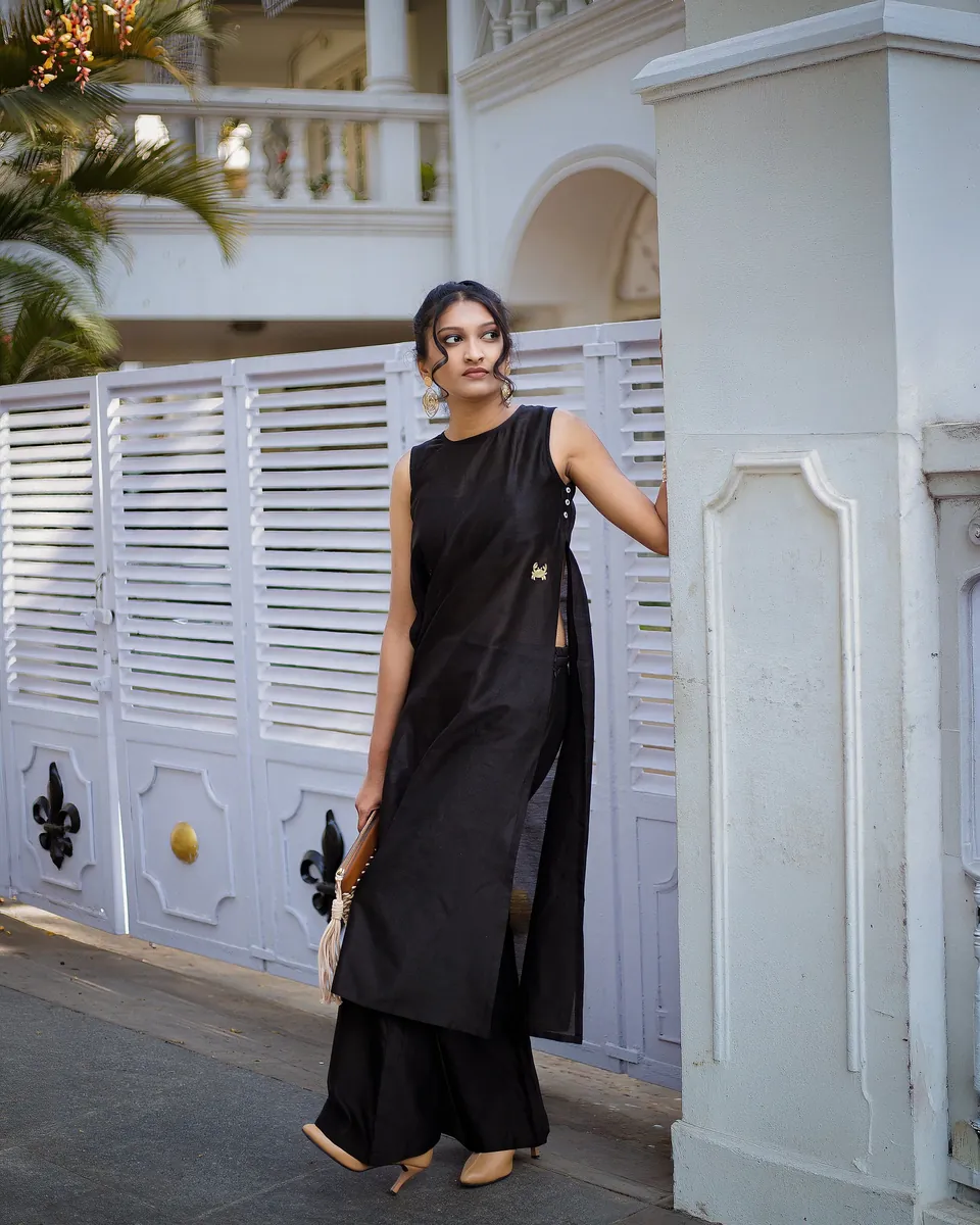 Black Chanderi Tunic Set — view 2